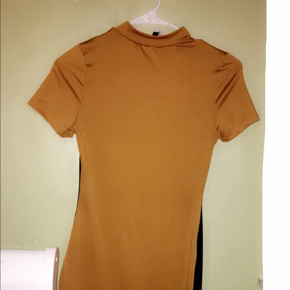 Dresses - Picture 3 of 3